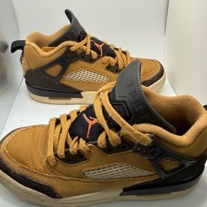 EUC Jordan Kids' Sneakers - Tan and Black